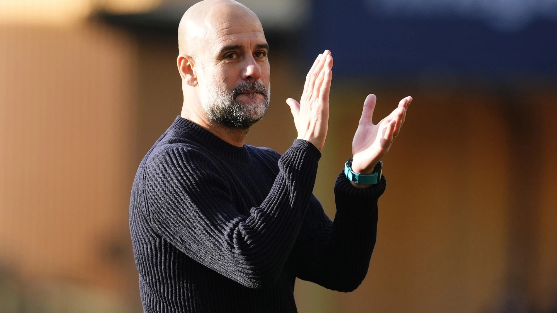 20 October 2024, United Kingdom, Wolverhampton: Manchester City manager Pep Guardiola applauds after the English Premier League soccer match between Wolverhampton Wanderers and Manchester City at Molineux Stadium. Photo: Nick Potts/PA Wire/dpa 20/10/2024 ONLY FOR USE IN SPAIN