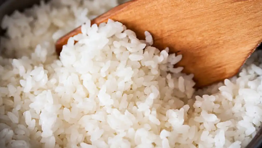 Aprendimos a hacer arroz esponjoso con este truco y ya no queremos nada más