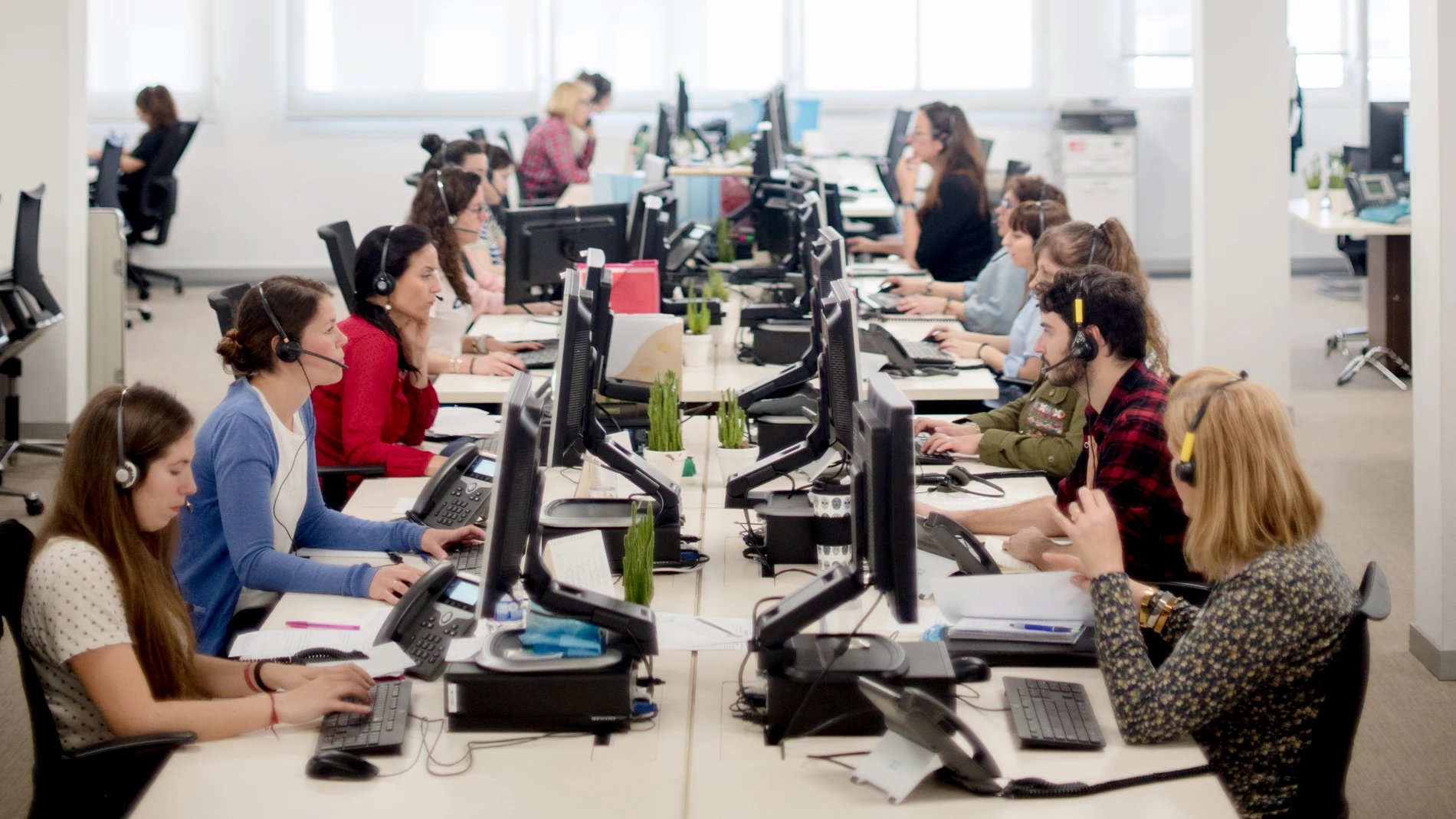 Oficina de atención al cliente, teleoperadores