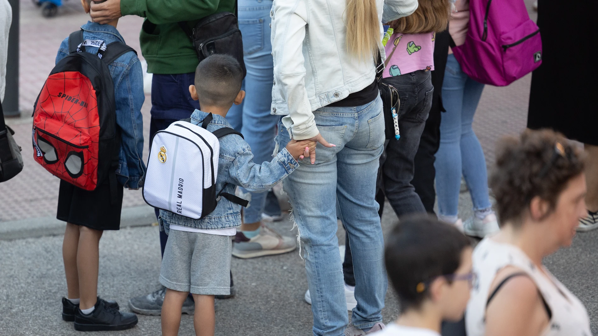 La Ley andaluza prima el acogimiento familiar como primer recurso por encima de los centros de acogida