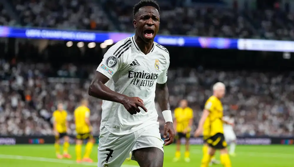 MADRID.-Un 'hat-trick' de Vinícius entona al Real Madrid antes del Clásico y culmina otra remontada de Champions
