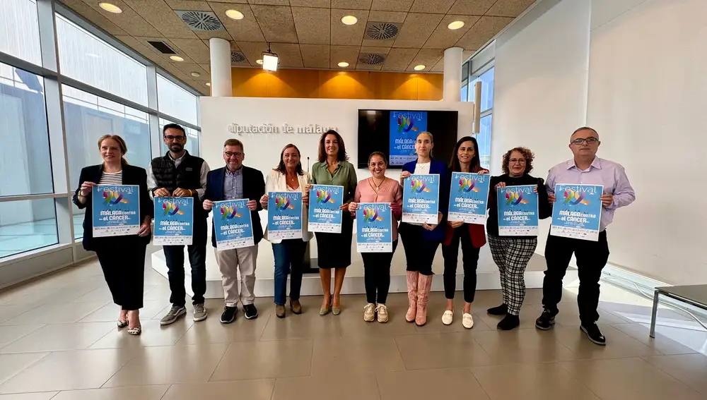 Foto de familia, en la presentación del primer festival Málaga contra el cáncer