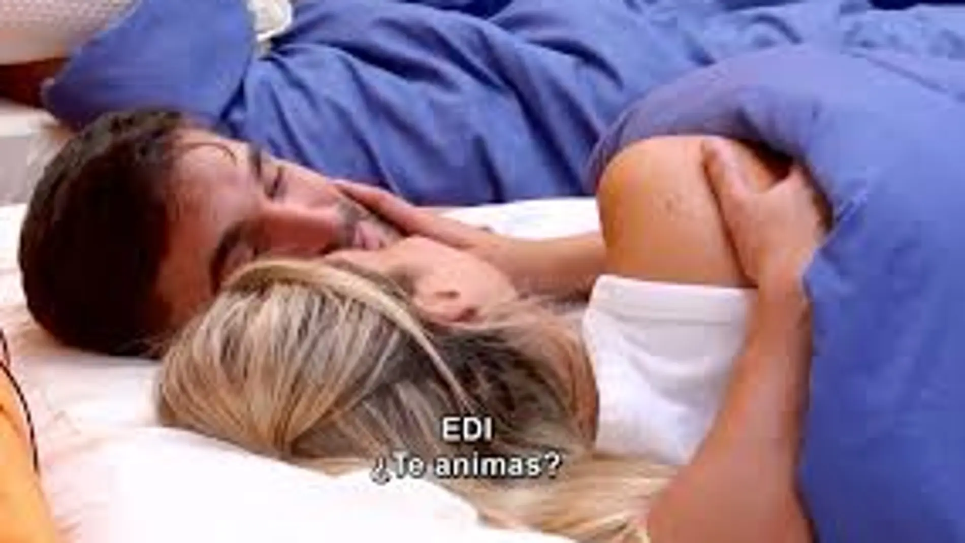 Violeta y Edi desatan la polémica con su primer edredoning en "Gran Hermano"