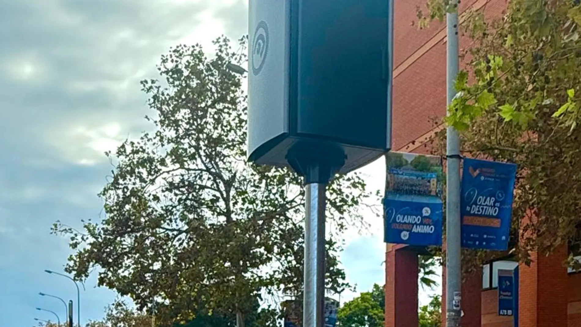 Una de las cabinas instaladas que puede albergar un radar... o no