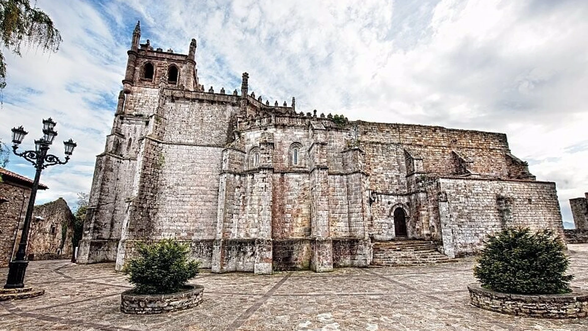 CANTABRIA.-Cultura licita las obras de la capilla Corro y la estructura amurallada de la iglesia de San Vicente por 400.000 euros
