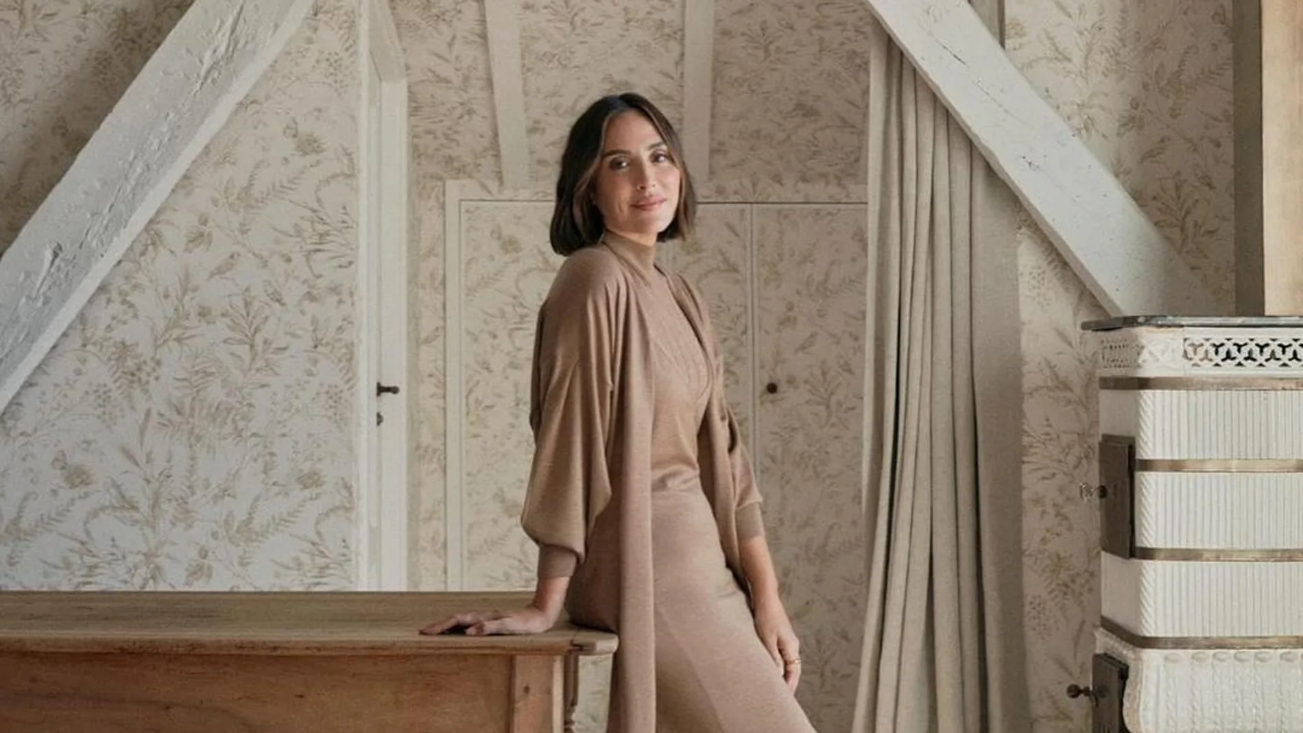 El look más otoñal de Tamara Falcó.