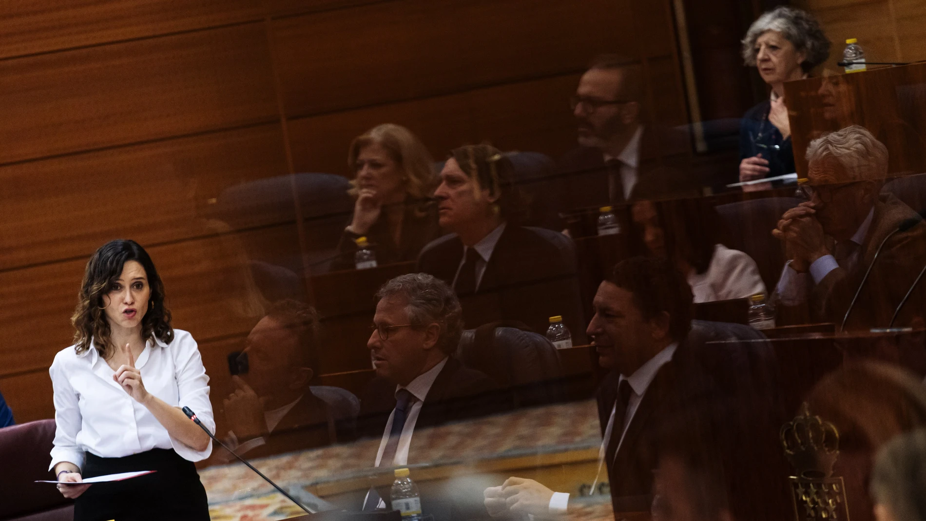 La presidenta de la Comunidad de Madrid, Isabel Díaz Ayuso, interviene durante una sesión plenaria en la Asamblea de Madrid, a 14 de marzo de 2024, en Madrid.