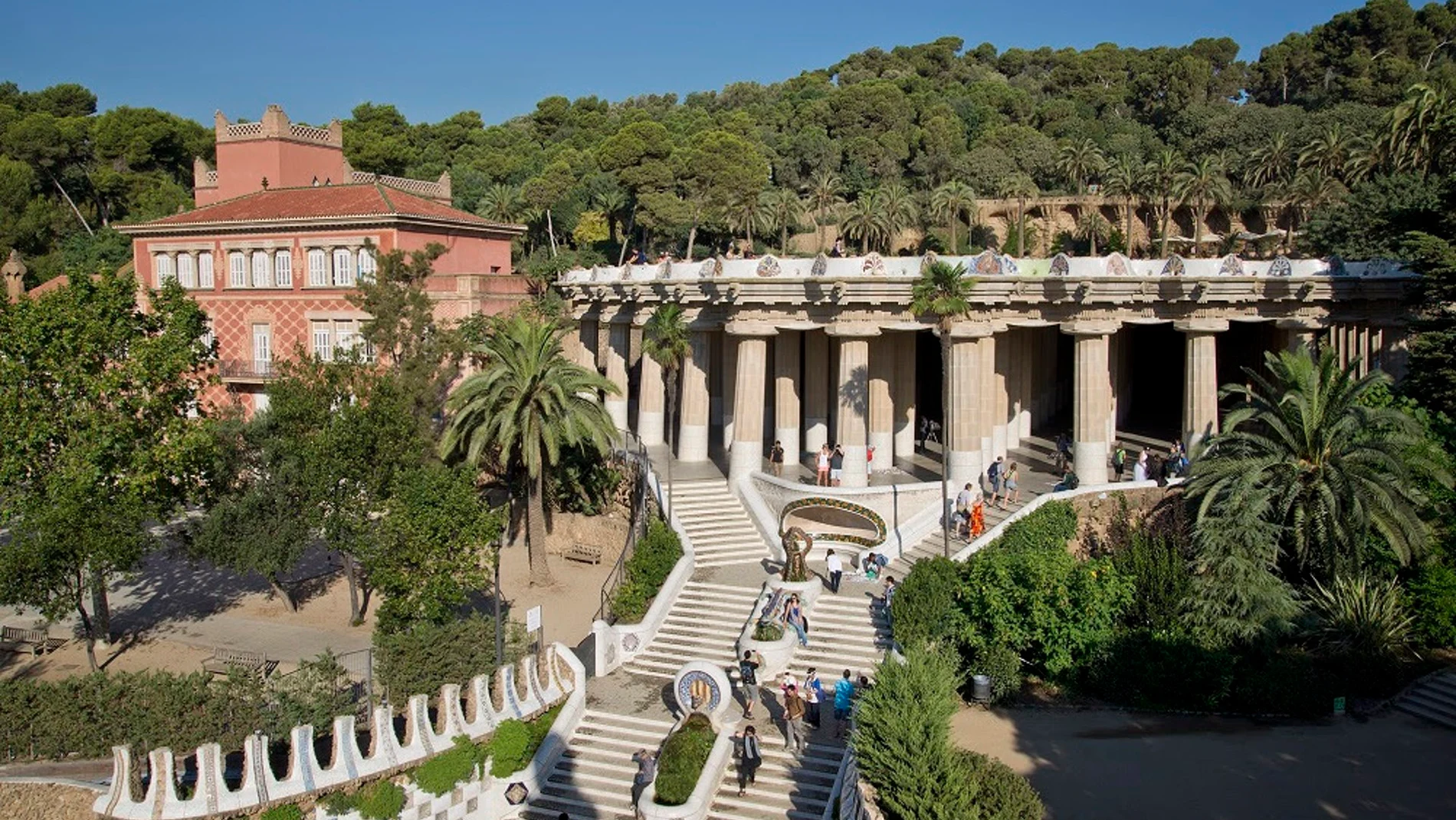 Barcelona subirá el precio de la entrada del Park Güell de los 10 a los 18 euros