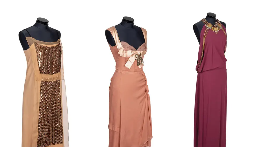 Dos creaciones de Prada y la última de Gucci
