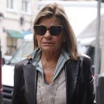 El look de Cari Lapique en su vuelta al trabajo.