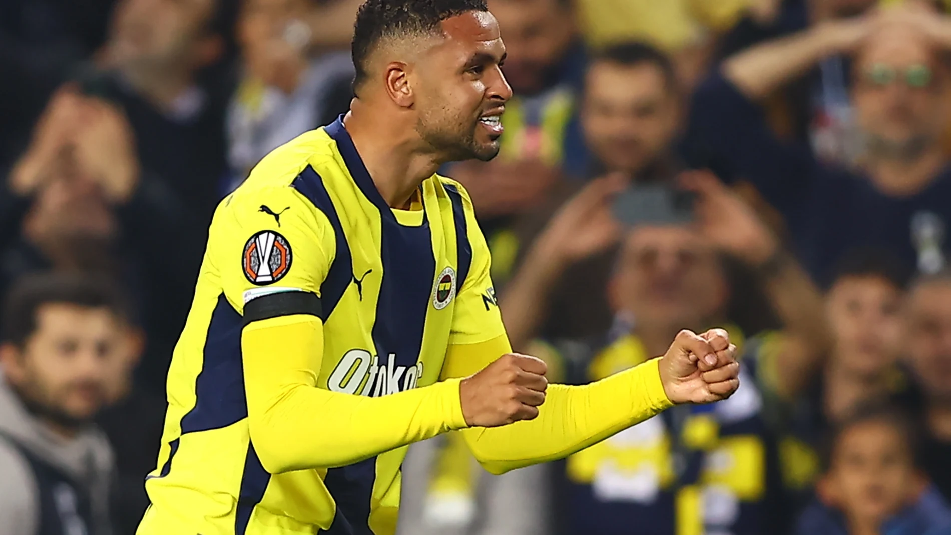 Istanbul (Turkey), 24/10/2024.- Youssef En-Nesyri of Fenerbahce celebrates after scoring the 1-1 during the UEFA Europa League soccer match between Fenerbahce SK and Manchester United, in Istanbul, Turkey, 24 October 2024. (Turquía, Estanbul) EFE/EPA/TOLGA BOZOGLU