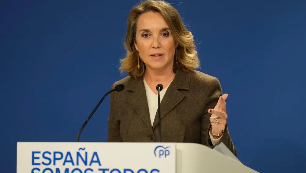 Gamarra dice que Ayuso ha dado explicaciones sobre viajes con su pareja mientras Sánchez no ha aclarado su "corrupción"
