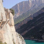 Esta es la ruta del vértigo: el puente colgante de 35 metros que conecta Aragón y Cataluña