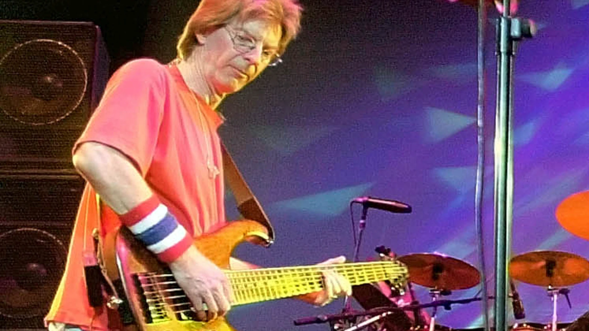 FILE - Phil Lesh, of The Grateful Dead, performs during a reunion concert in East Troy, Wis. on Aug. 3, 2002. Lesh, a founding member of the Grateful Dead, died Friday, Oct. 25, 2024, at age 84. (AP Photo/Morry Gash, File)