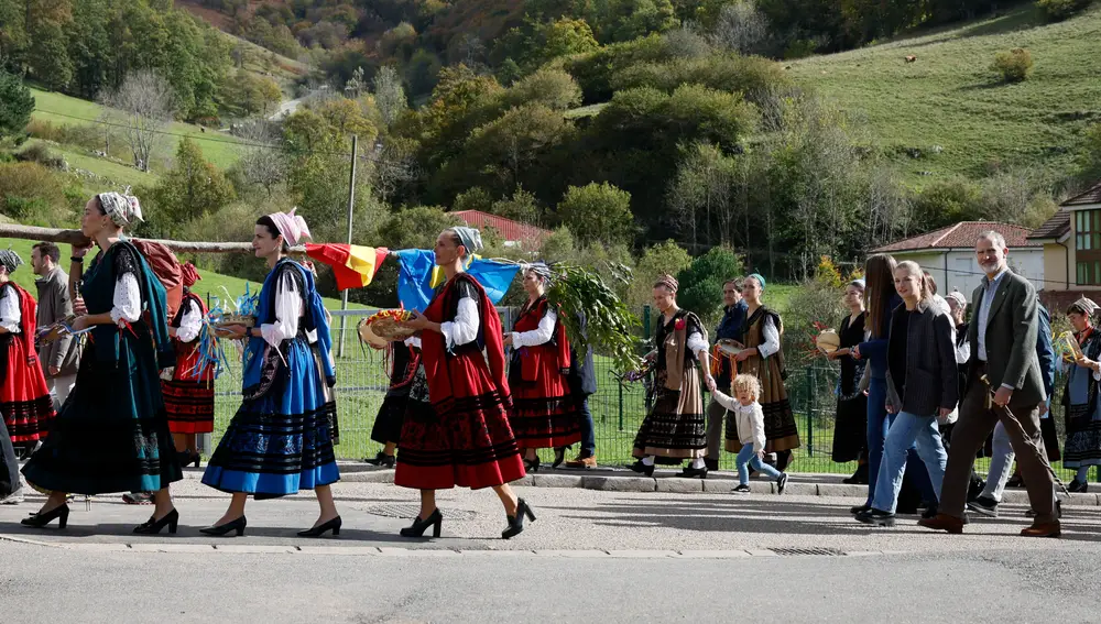 La familia real visita Sotres en el corazón de los Picos de Europa, pueblo ejemplar 2024