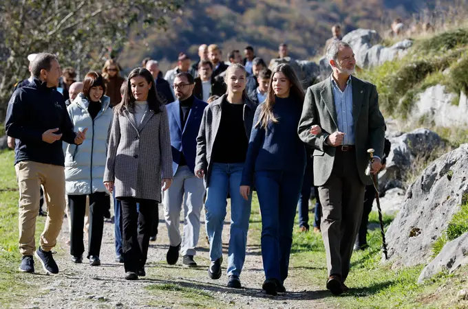 La Familia Real rinde homenaje a los pueblos de alta montaña en los Picos de Europa La Familia Real rinde homenaje a los pueblos de alta montaña en los Picos de Europa