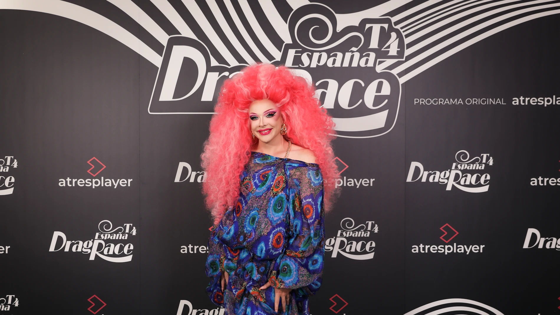 Supremme de Luxe, presentadora del formato