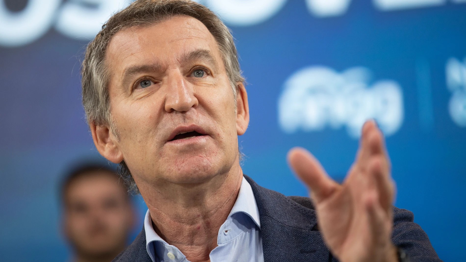 El presidente del Partido Popular, Alberto Núñez Feijóo, interviene durante un encuentro con presidentes de Nuevas Generaciones, en The Garage, a 27 de octubre de 2024, en Madrid (España). El encuentro está organizado por Nuevas Generaciones del PP y busca fortalecer el compromiso de los jóvenes con el proyecto popular y debatir temas clave para el futuro político de España. 27 OCTUBRE 2024;PP;NUEVAS GENERACIONES Alejandro Martínez Vélez / Europa Press 27/10/2024