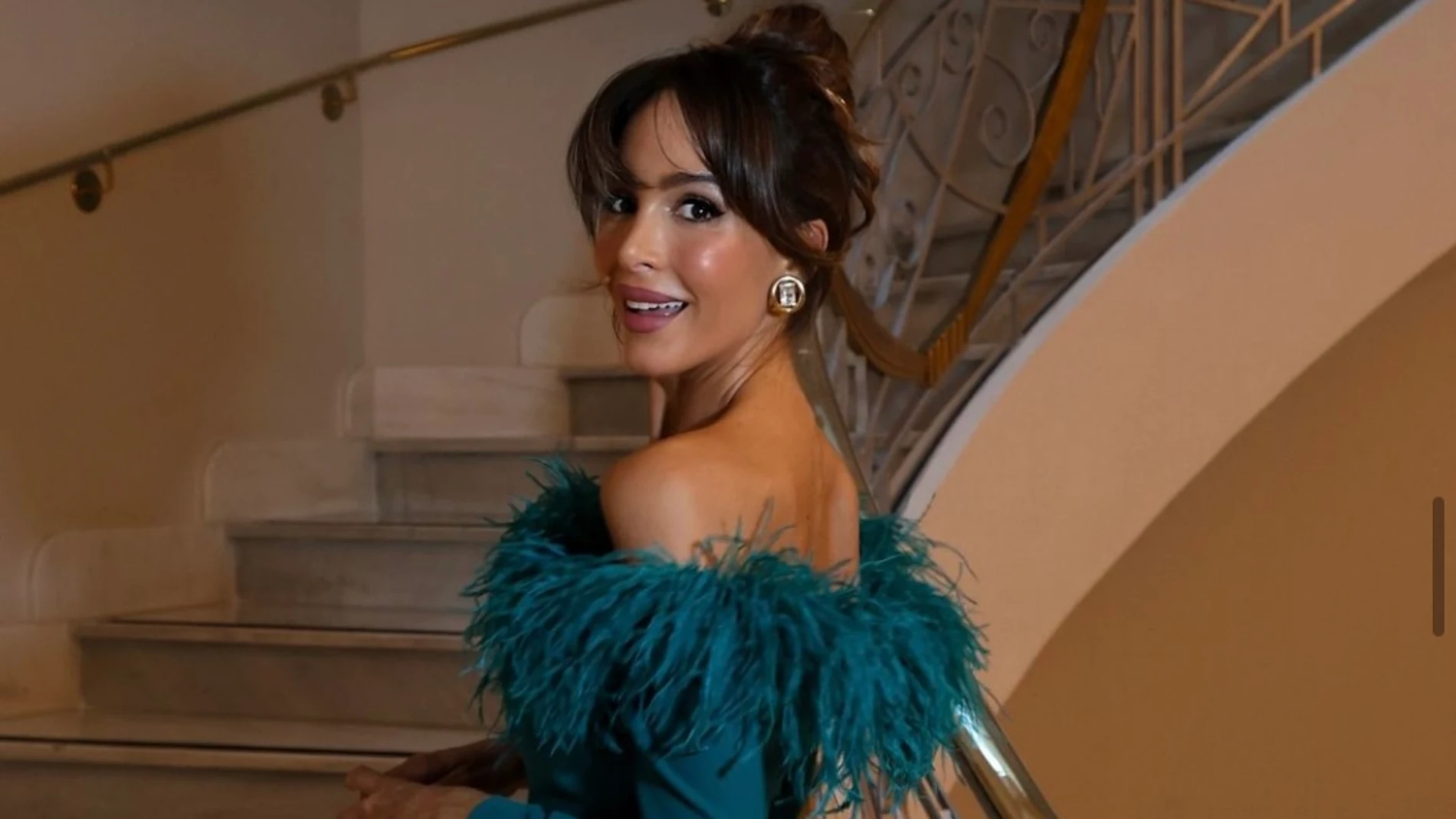 Rocío Osorno con look ideal para eventos de Navidad.
