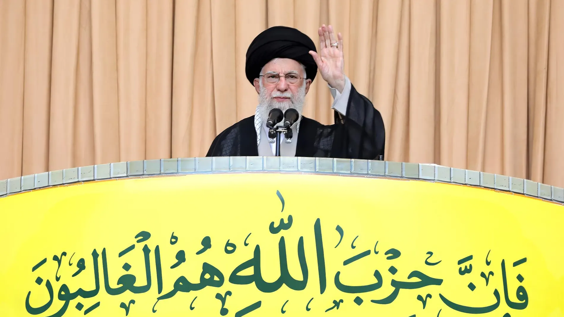 O.Próximo.- Jamenei describe el ataque israelí como un "error de cálculo" y deja la respuesta en manos de sus oficiales