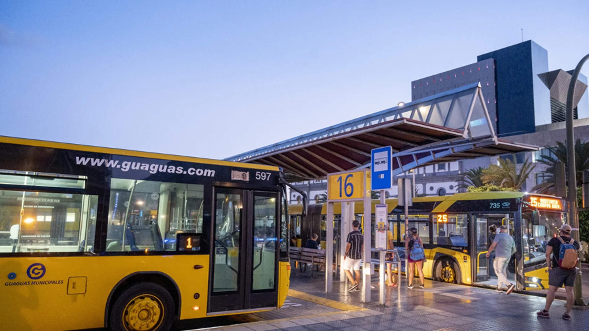 Estación de guaguas del Teatro en Las Palmas de Gran Canaria