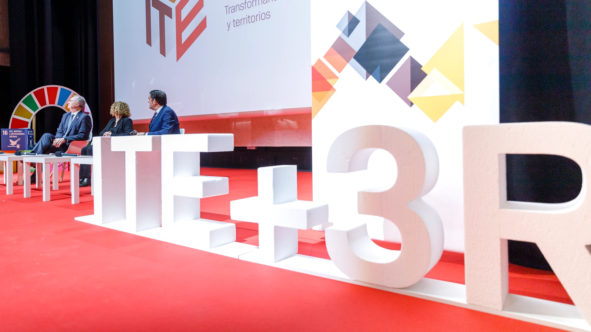 Primera jornada del VI Congreso ITE+3R, que se celebra en Segovia