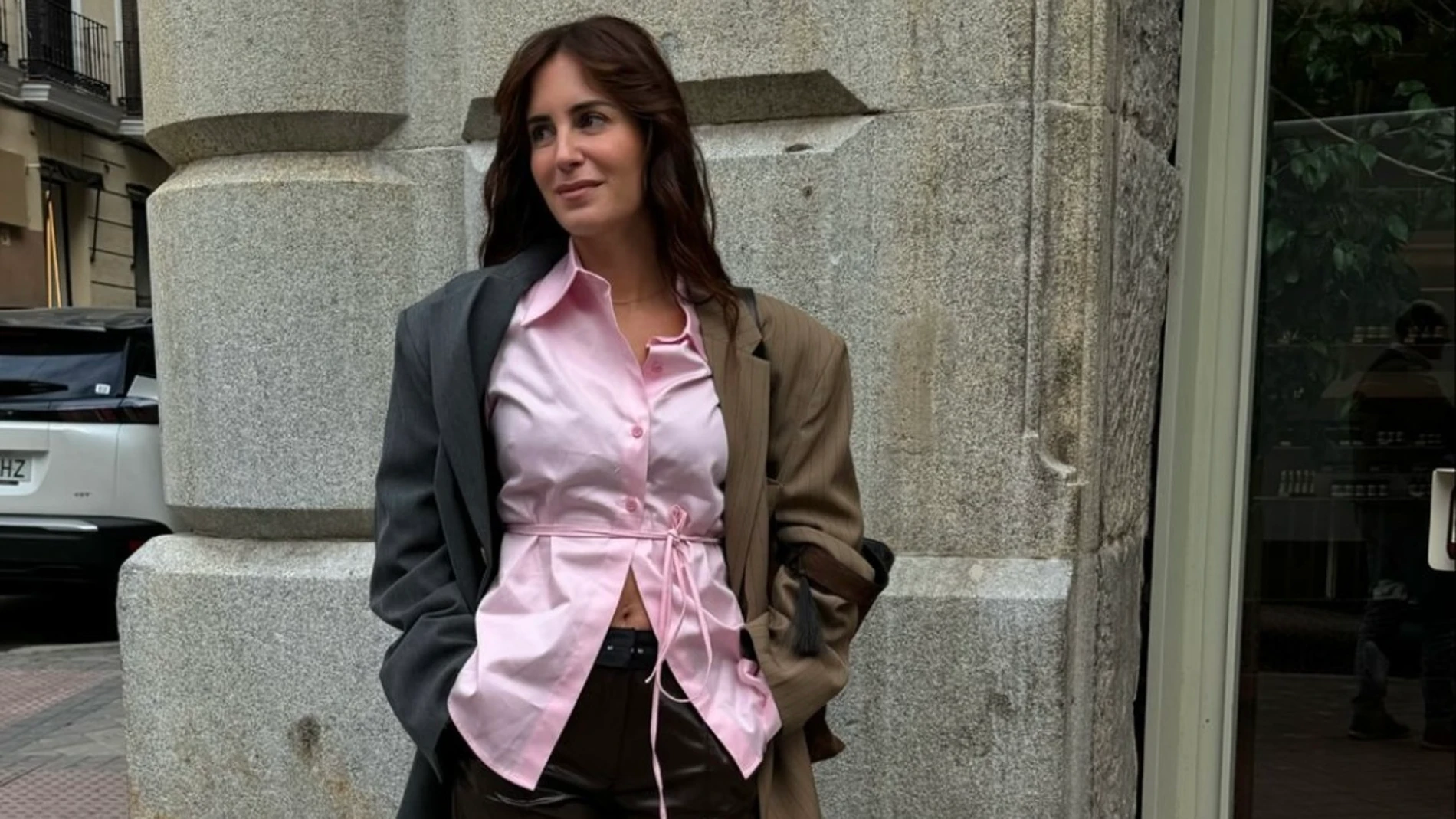 Estas son las americanas que necesitas para tus looks de oficina en noviembre.