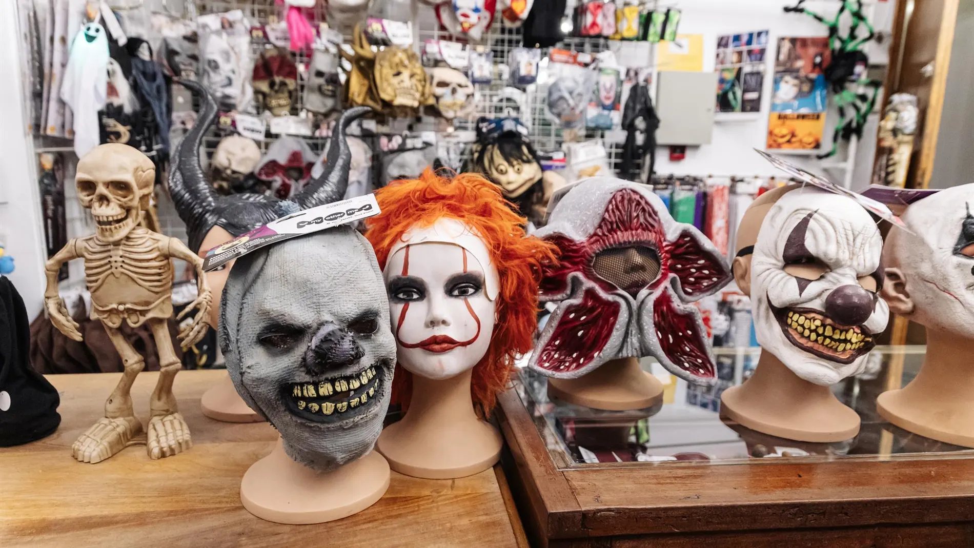 MADRID.-Galapagar.- La Biblioteca Ricardo León se llena de monstruos y fantasmas por Halloween