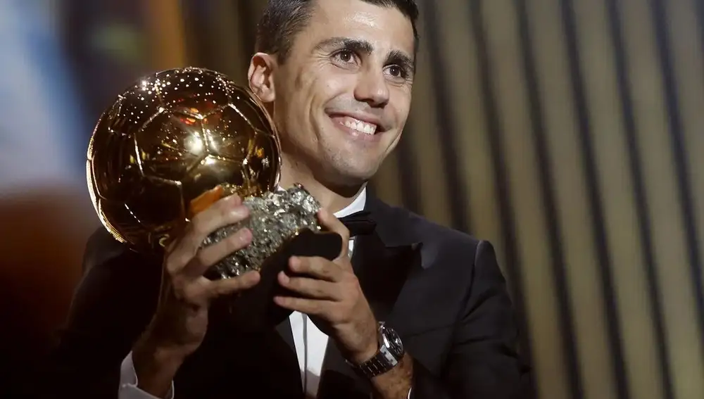 Rodrigo Hernández, ganador del Balón de Oro 2024.
