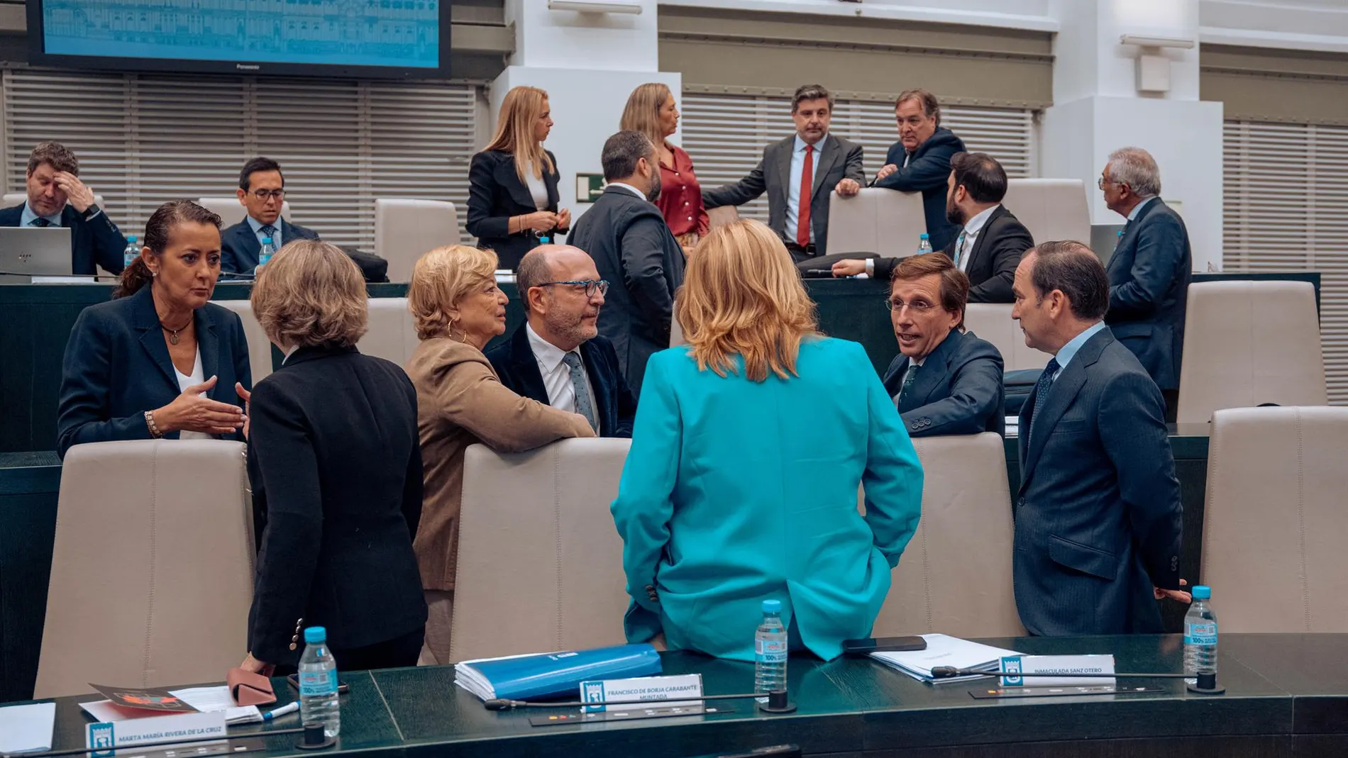 MADRID.-Almeida acusa a Maroto de llamarle "cara de payaso" y ella se niega a rectificar
