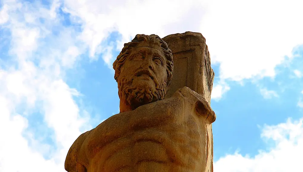 Estatua del dios Zeus