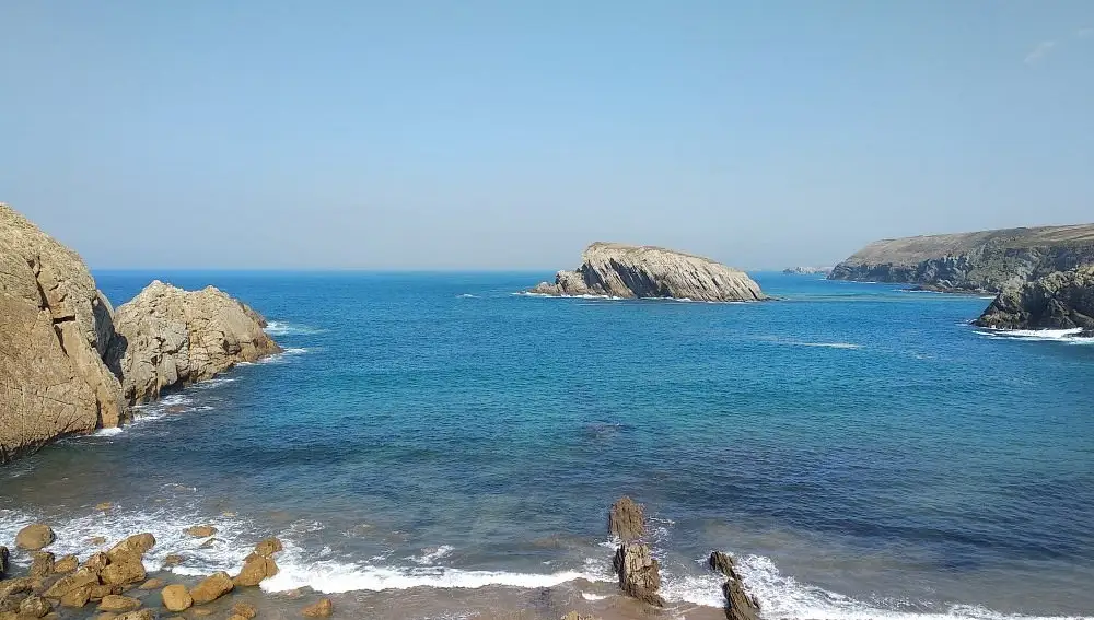 Playa de Somocuevas.