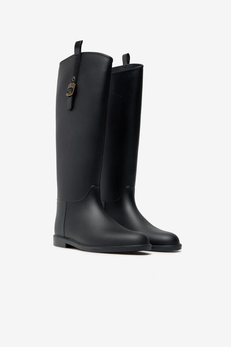 Bota de agua hebilla