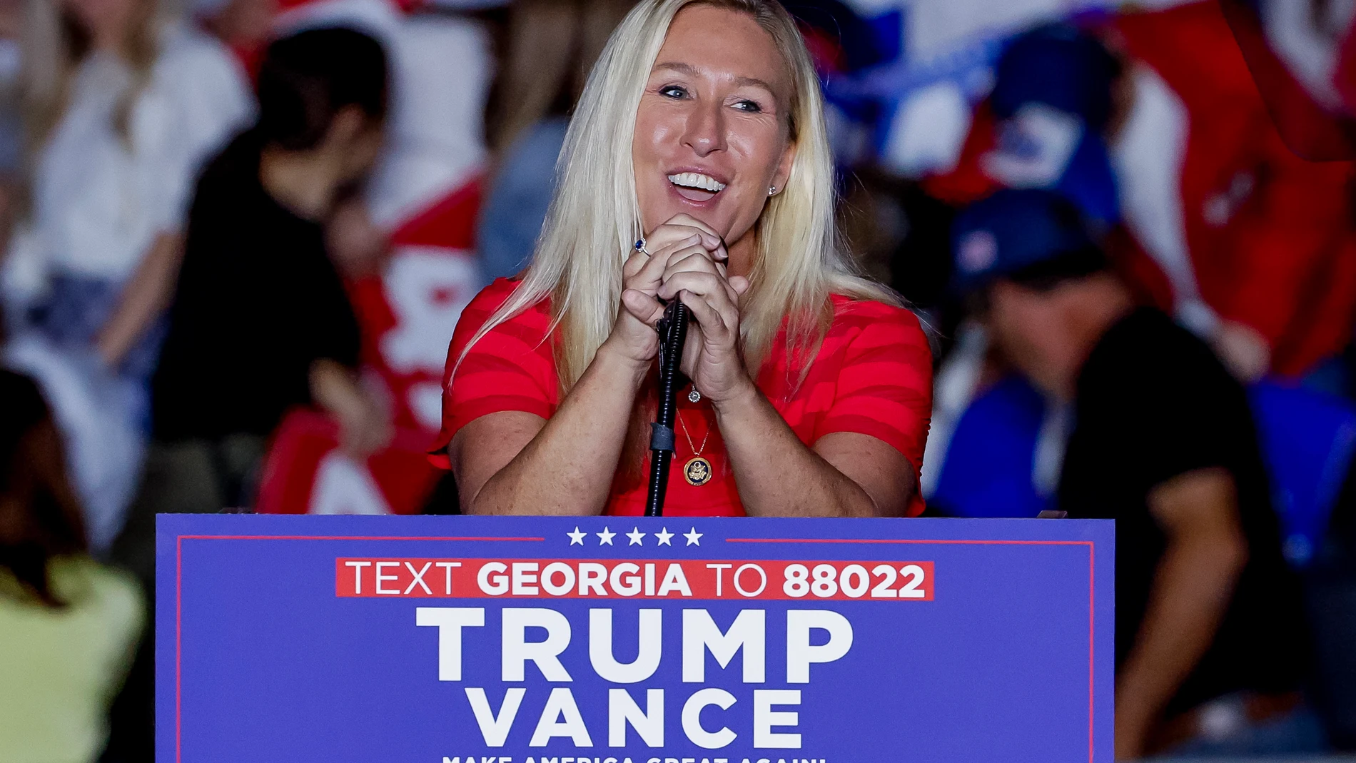 Atlanta (United States), 28/10/2024.- Republican US Representative from Georgia Marjorie Taylor Greene speaks before former US president and Republican presidential nominee Donald Trump speaks at a campaign event at McCamish Pavillion on the campus of Georgia Tech in Atlanta, Georgia, USA, 28 October 2024. Trump is running against Democratic US Vice President Kamala Harris in the presidential election being held on 05 November 2024. EFE/EPA/ERIK S. LESSER