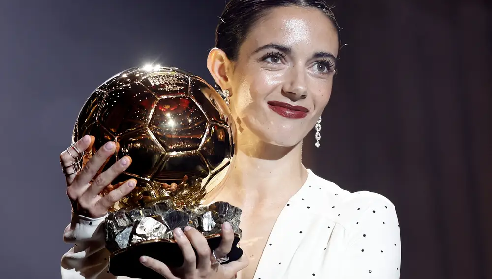 Aitana Bonmatí, ganadora del Balón de Oro femenino 2024