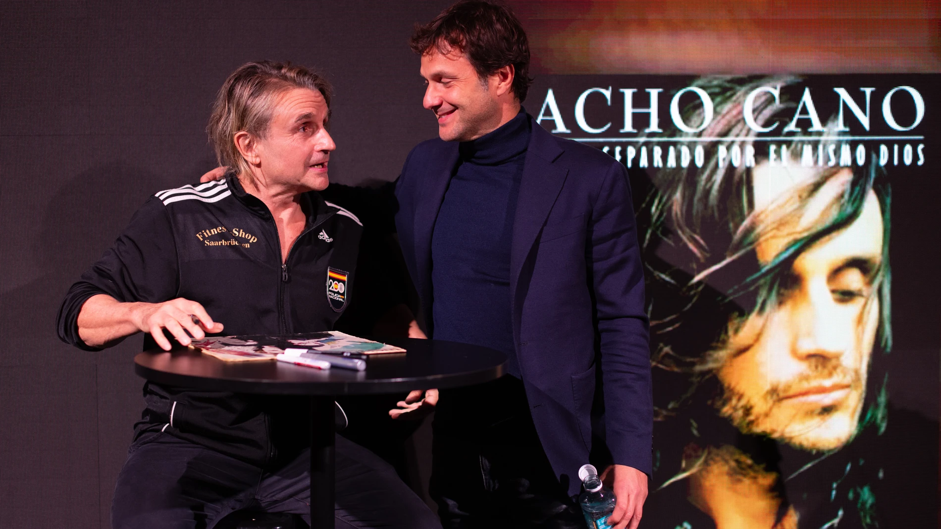 Nacho Cano firma de vinilos en el musical Malinche @Gonzalo Pérez Mata