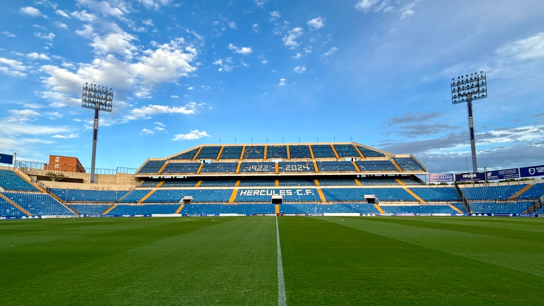 El estadio Rico Pérez de Alicante