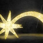 Una gran estrella de 18 metros iluminará la Navidad madrileña desde la calle Cea Bermúdez