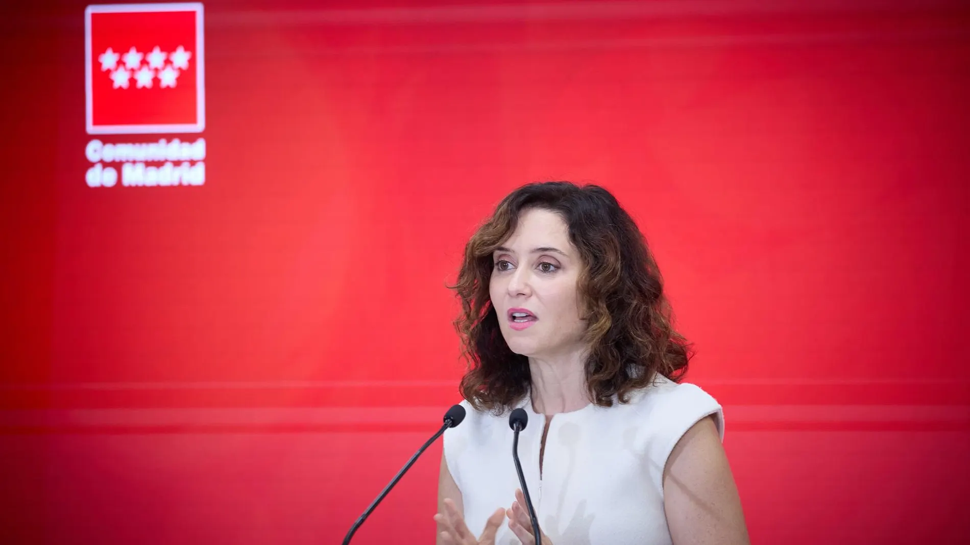 Ayuso apoya a las CCAA afectadas por la DANA y pone a su disposición los servicios de emergencia de Madrid