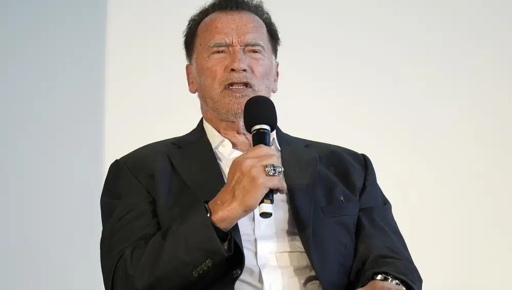 EEUU.- Arnold Schwarzenegger pide el voto para Kamala Harris: "Soy estadounidense antes que republicano"