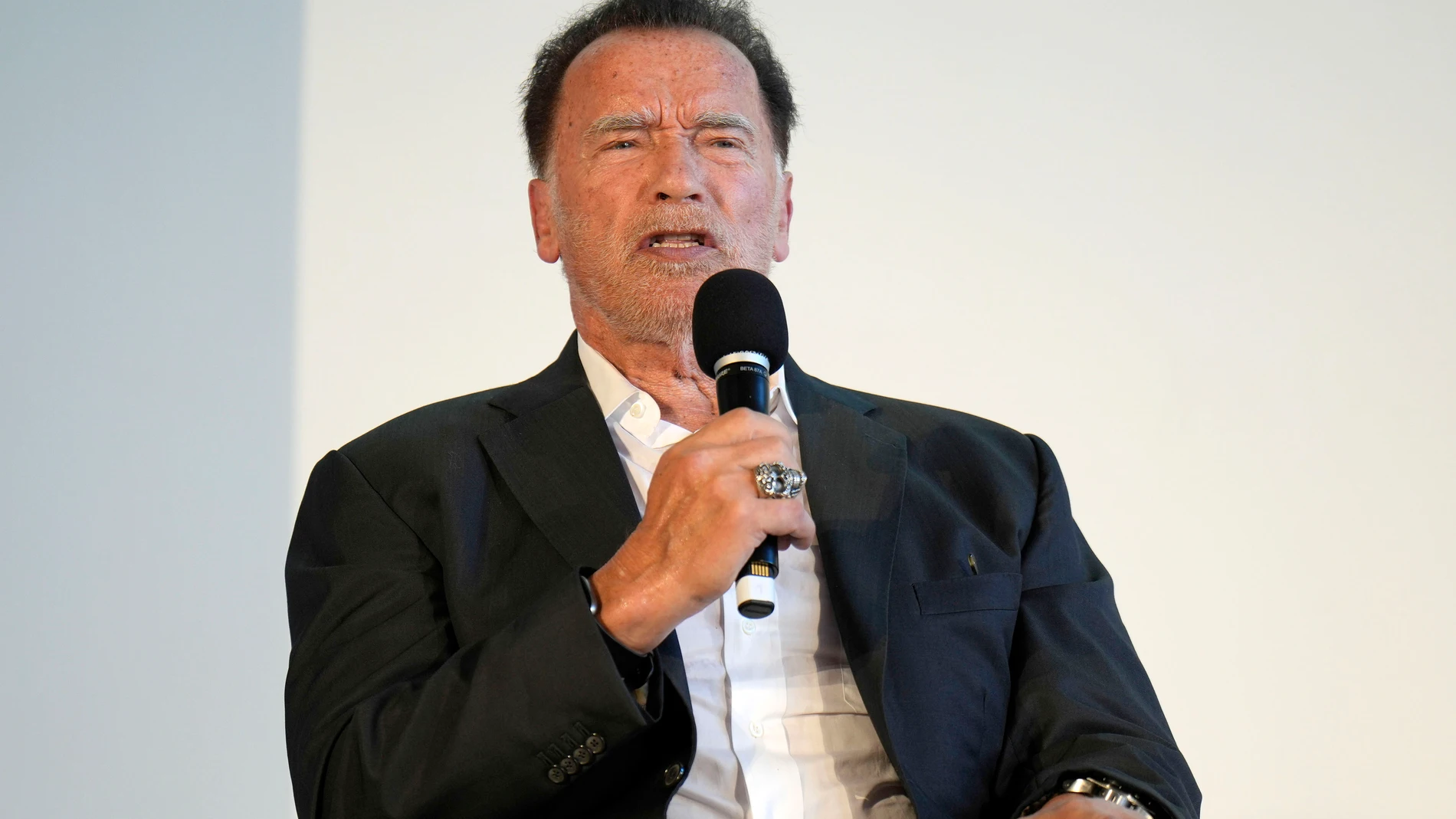 September 17, 2024, Berlin, Berlin, Deutschland: Arnold Schwarzenegger bei der Verleihung der Ehrendoktorwürde in Anerkennung seiner bedeutenden Beiträge im Bereich Governance, insbesondere durch seine Arbeit im Bereich Nachhaltigkeit und bürgerschaftliches Engagement in der Hertie School. Berlin, 17.09.2024 Europa Press/Contacto/Bernd Elmenthaler 17/09/2024 ONLY FOR USE IN SPAIN