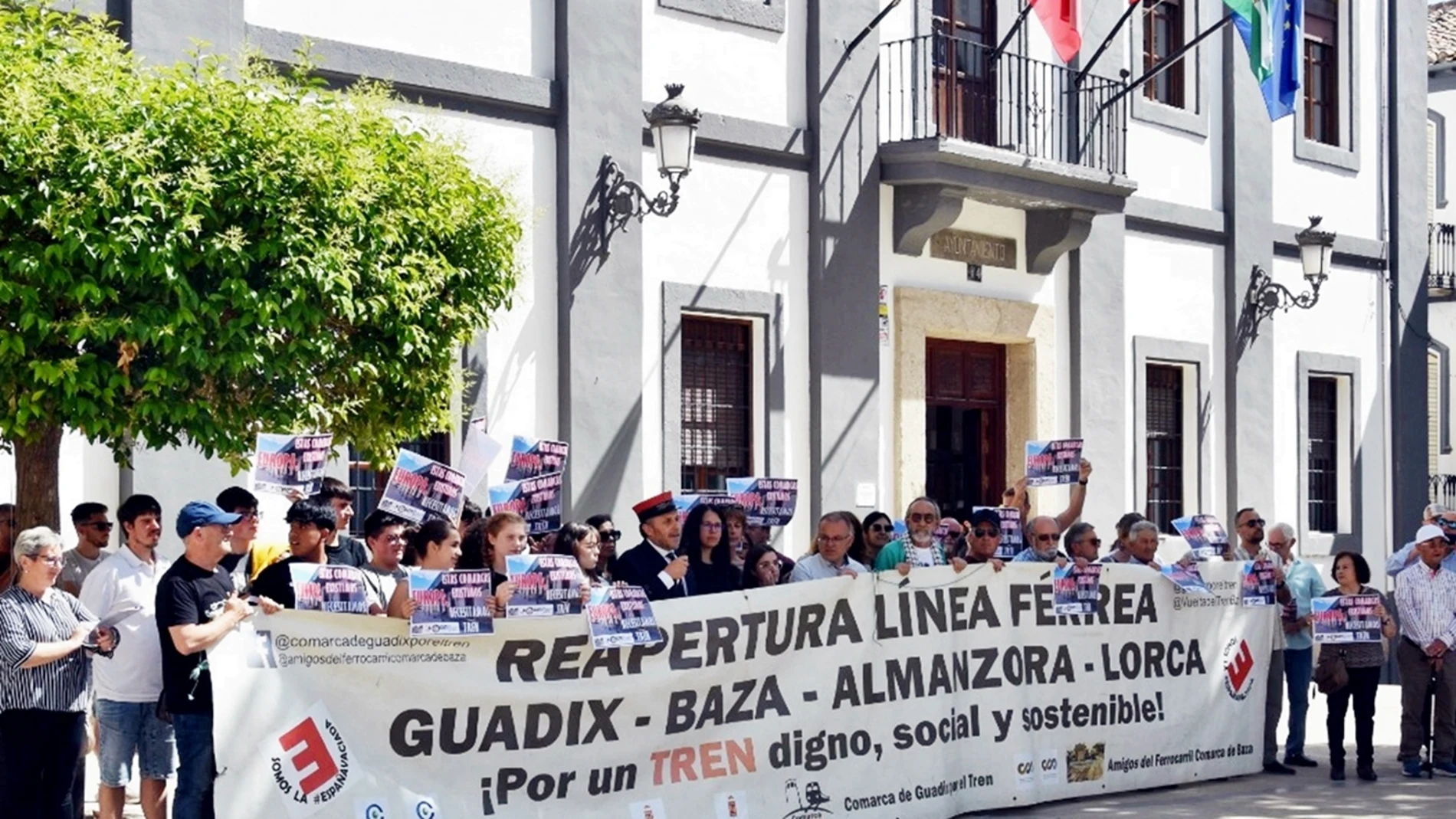 Convocan una concentración en Granada para la vuelta del tren entre Guadix y Lorca