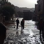 Efectivos de la Guardia Civil realizando labores en Mira tras la DANA sufrida por la localidad