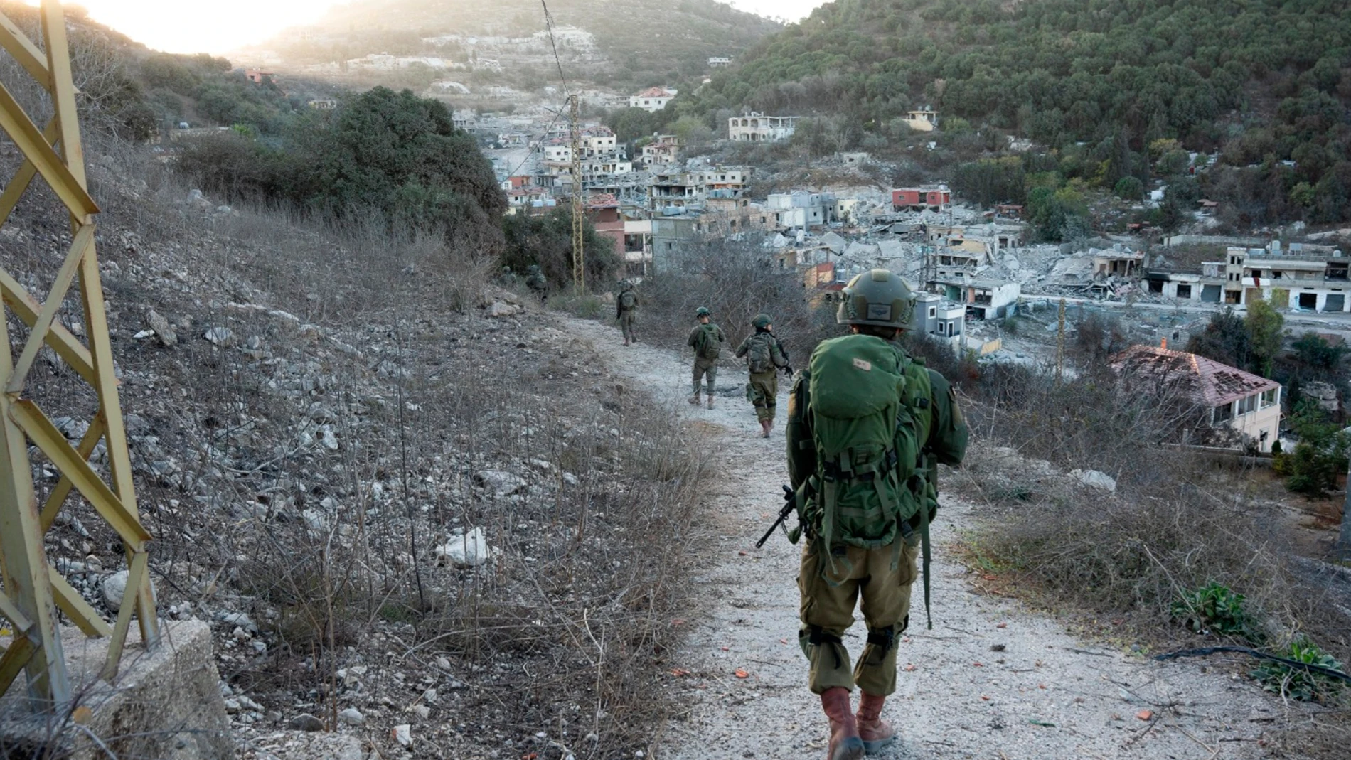 LÍBANO, 31/10/2024.- Imagen facilitada por el Ejército israelí de una operación en el Líbano. El Ejército de Israel anunció este jueves la muerte de Muhammad Jalil Alian, comandante de la unidad de misiles antitanque del grupo chií Hizbulá en la zona de Qalaouiyeh, a unos 11 kilómetros de al frontera con Israel. EFE/ Ejército de Israel SOLO USO EDITORIAL/SOLO DISPONIBLE PARA ILUSTRAR LA NOTICIA QUE ACOMPAÑA (CRÉDITO OBLIGATORIO)
