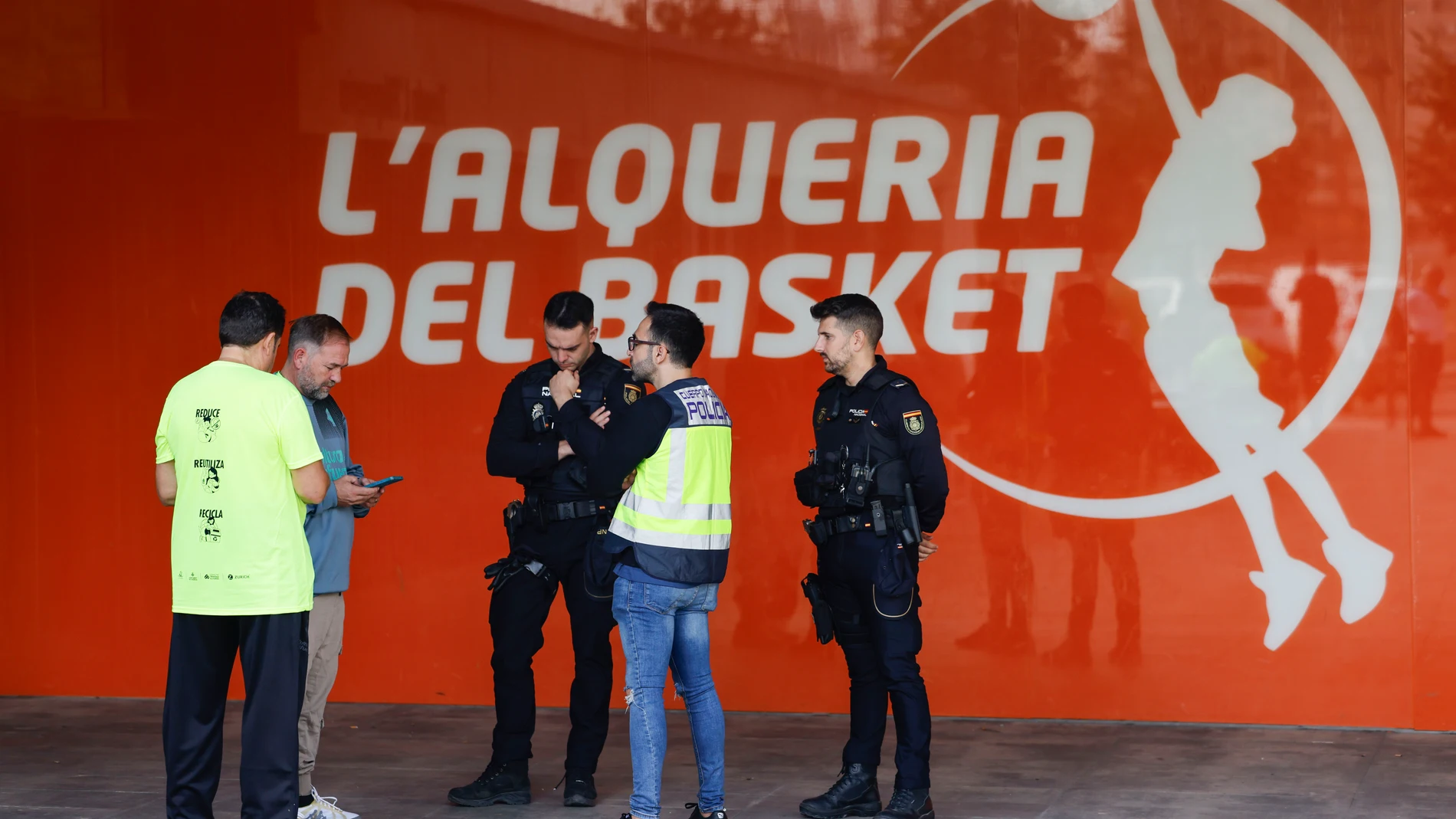 L'Alqueria del Valencia Basket acoge a afectados por la DANA
