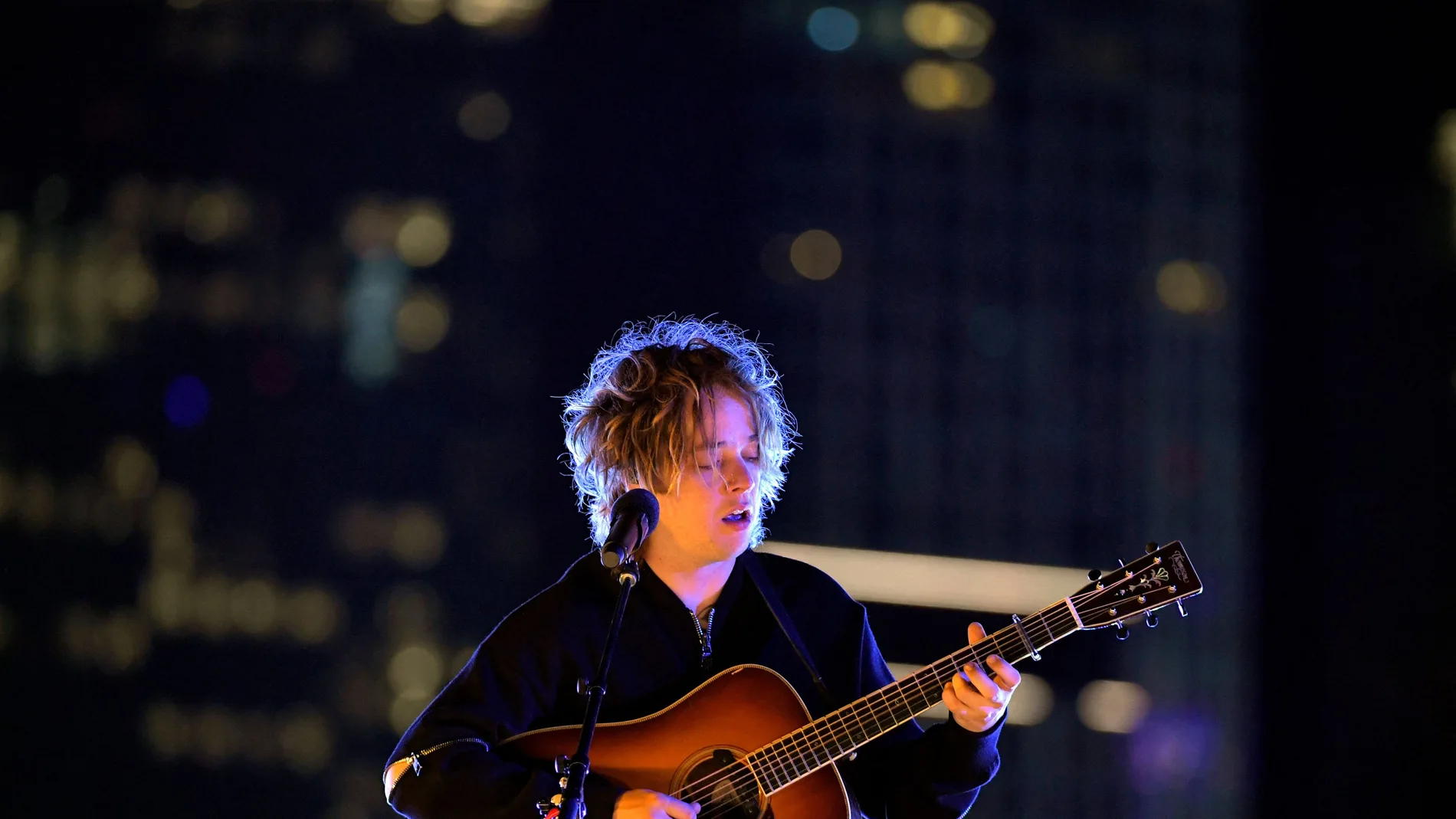 Billy Strings performs onstage for the 64th Annual GRAMMY Awards, broadcast on April 03, 2022 in Las Vegas, Nevada.
