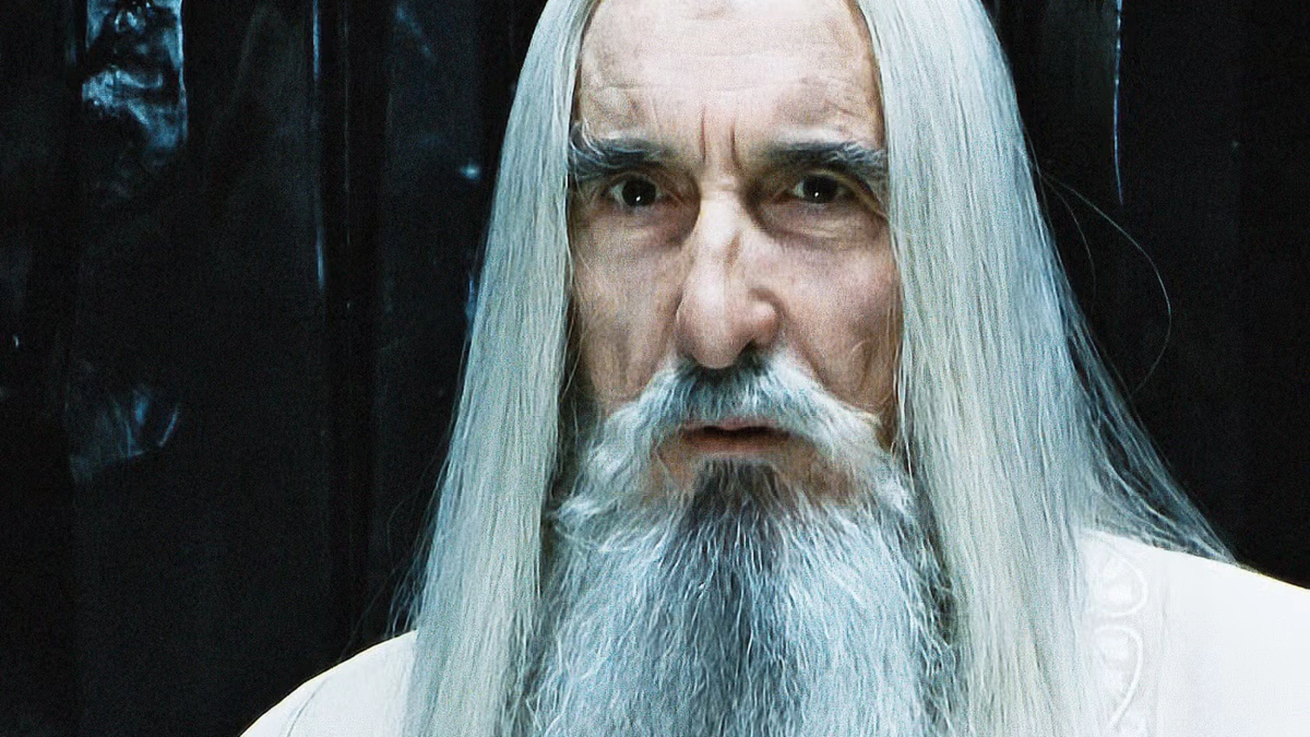 Christopher Lee, fallecido en 2015, metido en la piel de Saruman