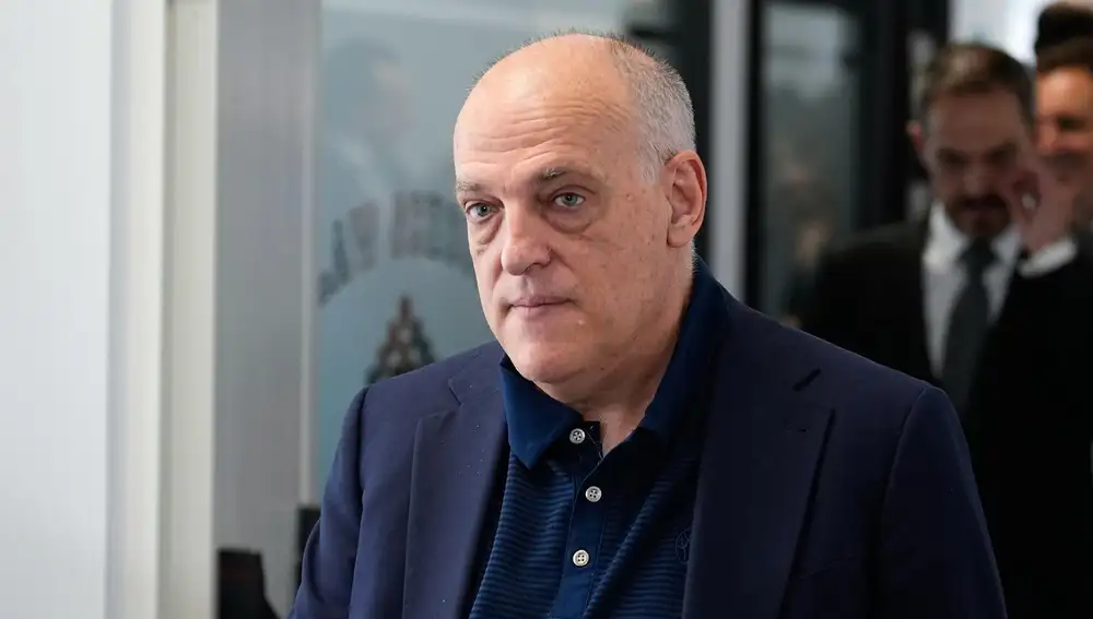 Fútbol.- Javier Tebas: "El mejor mensaje es no parar, estar en primera línea en nuestros puestos de trabajo"