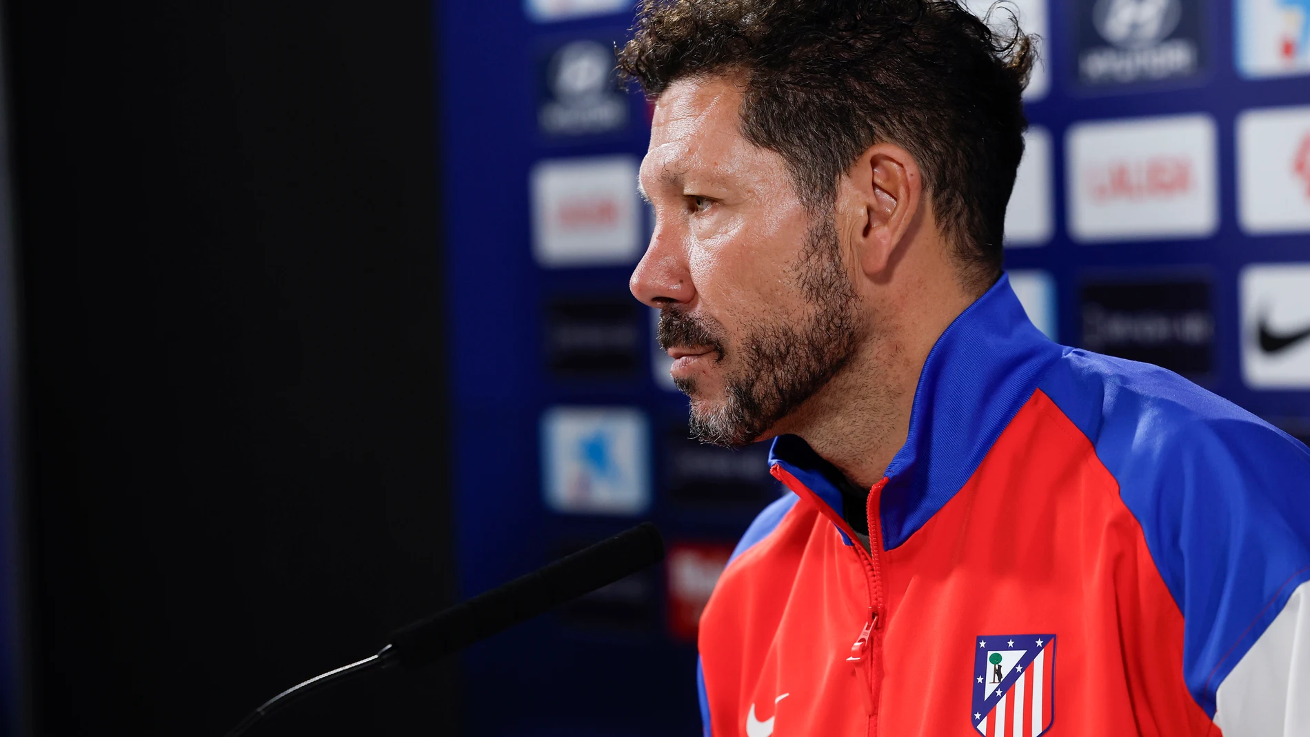 MAJADAHONDA (MADRID), 02/11/2024.- El entrenador del Atlético de Madrid, Diego Simeone, durante la rueda de prensa ofrecida para hablar del encuentro de mañana frente a la UD Las Palmas de la jornada 12 de LaLiga. EFE/Chema Moya