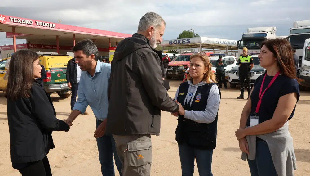 Los reyes llegan al puesto de mando de Valencia antes de visitar Paiporta y Chiva